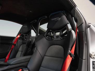 Porsche 992 I GT3 RS — photo 16