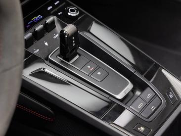 Porsche 992 II Carrera GTS Cabriolet — photo 31
