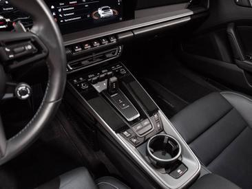 Porsche 992 I Targa 4S — photo 29