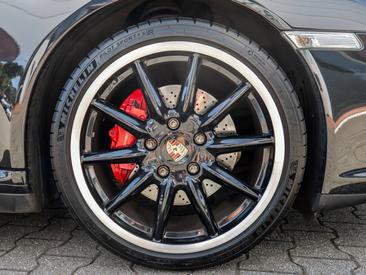 Porsche 997 II Carrera 4S — photo 12