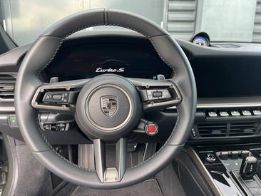 Porsche 992 II Turbo S Cabriolet — photo 15