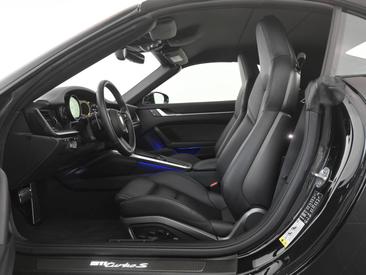 Porsche 992 I Turbo S Cabriolet — photo 12