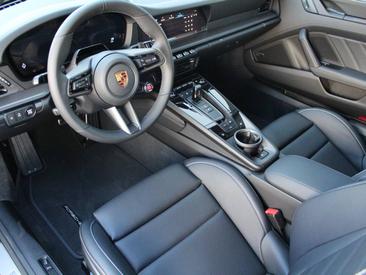Porsche 992 II Carrera — photo 16