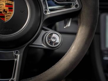 Porsche 991 II Carrera GTS Cabriolet — photo 26