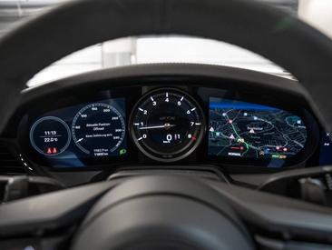 Porsche 992 I Carrera GTS — photo 27