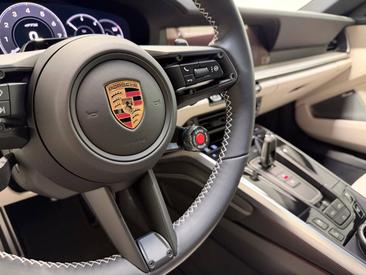 Porsche 992 II Carrera 4 GTS Cabriolet — photo 20