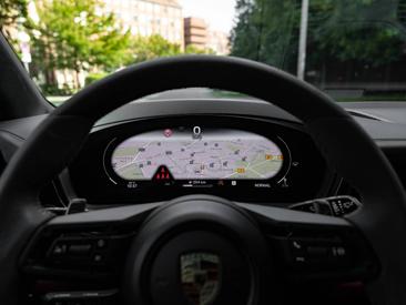 Porsche Cayenne III — photo 15