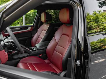 Porsche Cayenne III — photo 17