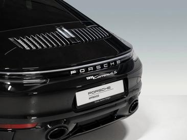 Porsche 992 I Carrera 4S — photo 11