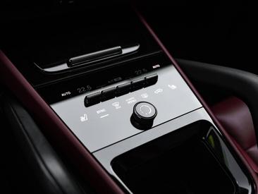 Porsche Cayenne III — photo 19