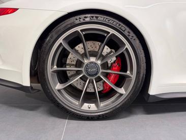 Porsche 991 I GT3 — photo 11