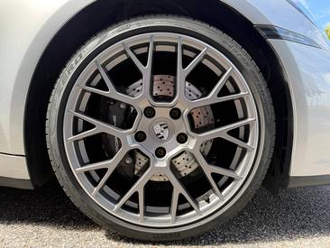 Porsche 992 II Carrera Cabriolet — photo 12