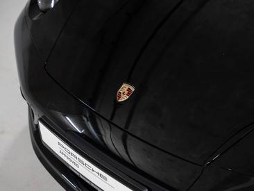 Porsche 992 I Carrera 4S — photo 14