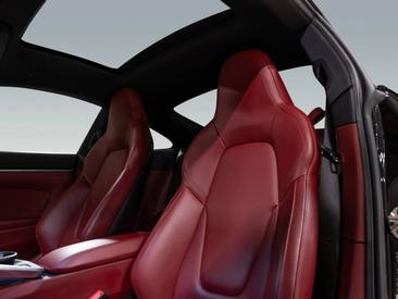Porsche 992 I Carrera 4S — photo 16
