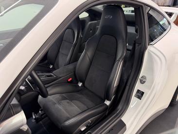 Porsche 991 I GT3 — photo 14