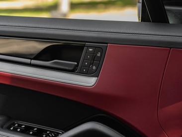 Porsche Cayenne III — photo 26