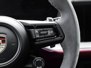 Porsche Cayenne III — photo 30