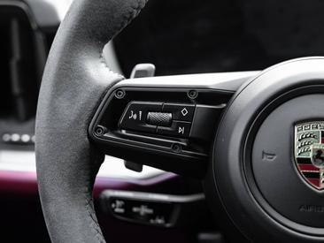 Porsche Cayenne III — photo 33