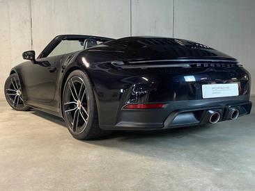 Porsche 992 II Carrera GTS Cabriolet — photo 3