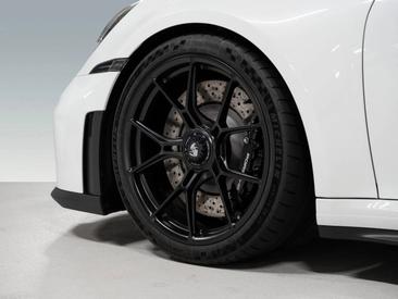 Porsche 992 II GT3 Mit Touring-Paket — photo 13