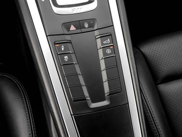 Porsche 991 II Carrera 4 — photo 18