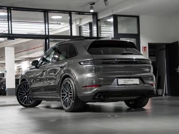 Porsche Cayenne III E-Hybrid — photo 3