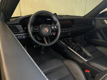Porsche 992 II Carrera GTS Cabriolet — photo 12
