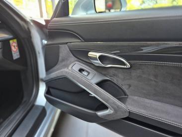 Porsche 991 I Carrera GTS Cabriolet — photo 30
