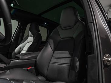 Porsche Cayenne III E-Hybrid — photo 13