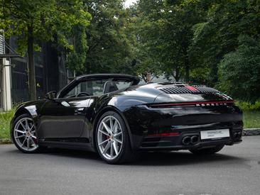 Porsche 992 I Carrera 4S Cabriolet — photo 3