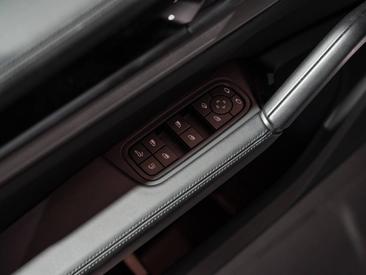 Porsche Cayenne III E-Hybrid — photo 18