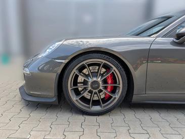 Porsche 991 I GT3 — photo 6