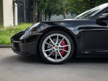 Porsche 992 I Carrera 4S Cabriolet — photo 7