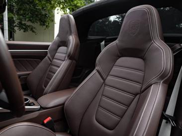 Porsche 992 I Targa 4S — photo 5