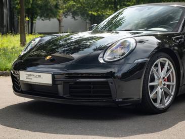 Porsche 992 I Carrera 4S Cabriolet — photo 10
