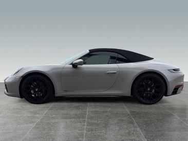 Porsche 992 I Carrera Cabriolet — photo 2