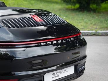Porsche 992 I Carrera 4S Cabriolet — photo 11