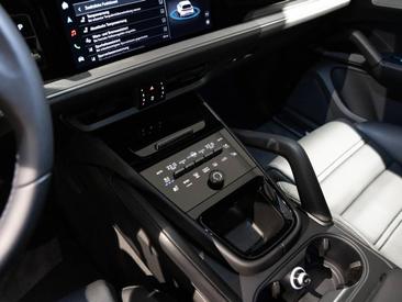 Porsche Cayenne III E-Hybrid — photo 26