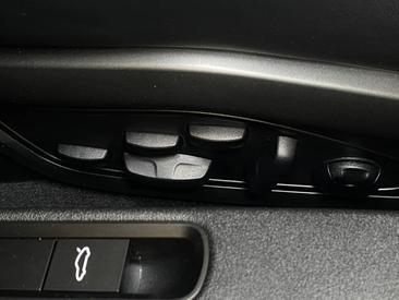 Porsche 992 II Carrera GTS Cabriolet — photo 29