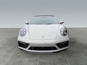 Porsche 992 I Carrera Cabriolet — photo 7