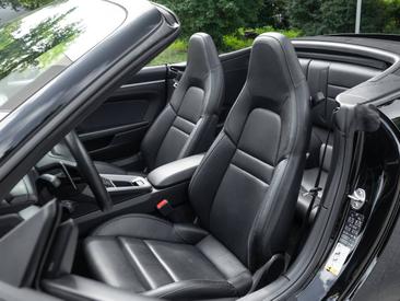 Porsche 992 I Carrera 4S Cabriolet — photo 17