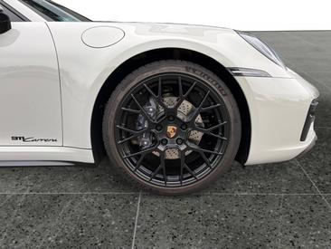 Porsche 992 I Carrera Cabriolet — photo 12
