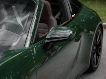 Porsche 992 I Targa 4S — photo 14
