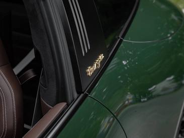 Porsche 992 I Targa 4S — photo 15