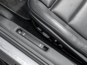 Porsche 992 I Carrera 4S Cabriolet — photo 19