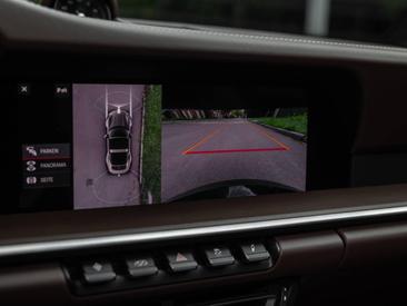 Porsche 992 I Targa 4S — photo 18