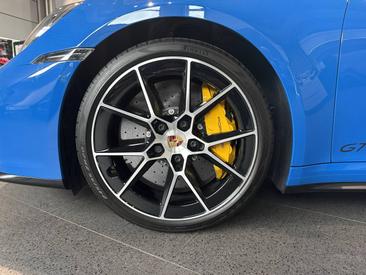 Porsche 992 II Carrera GTS — photo 14