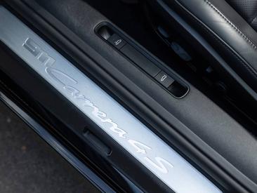 Porsche 992 I Carrera 4S Cabriolet — photo 26