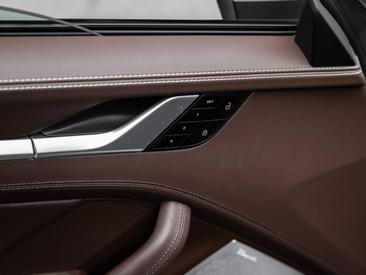 Porsche 992 I Targa 4S — photo 26