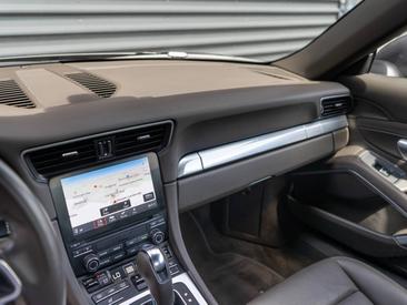 Porsche 991 II Carrera Cabriolet — photo 15
